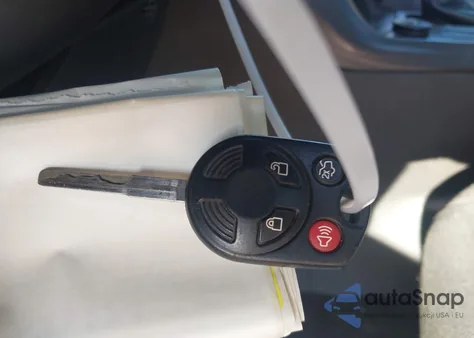 2018 Ford Focus Sel z USA, uszkodzony, nr VIN 1FADP3H28JL238222